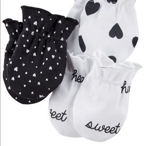 *NEW Carter’s 3 Pack Mittens
